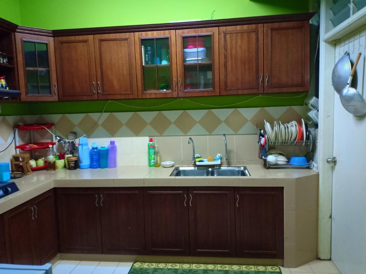 Muslim Dinaim Homestay Tanjong Malim Exteriör bild