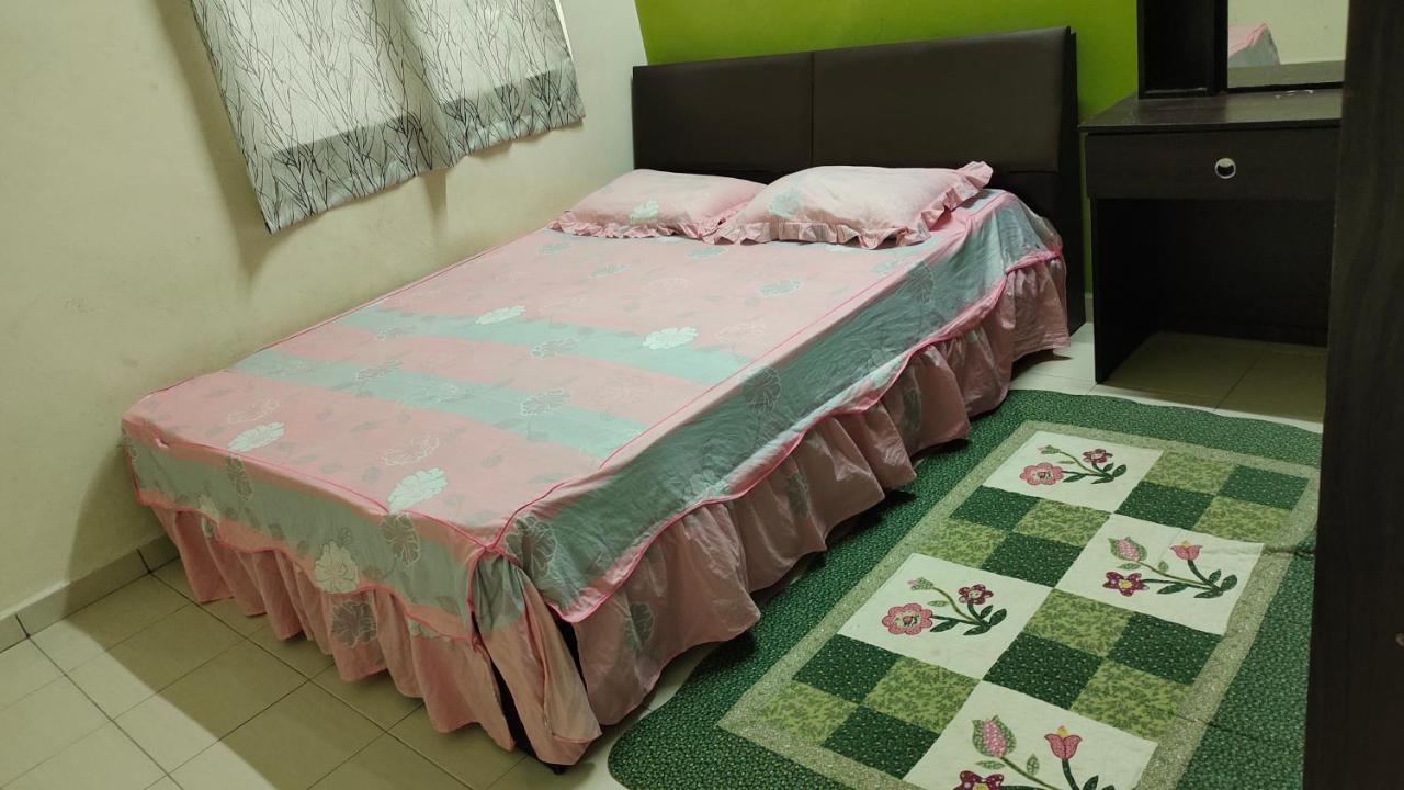 Muslim Dinaim Homestay Tanjong Malim Exteriör bild