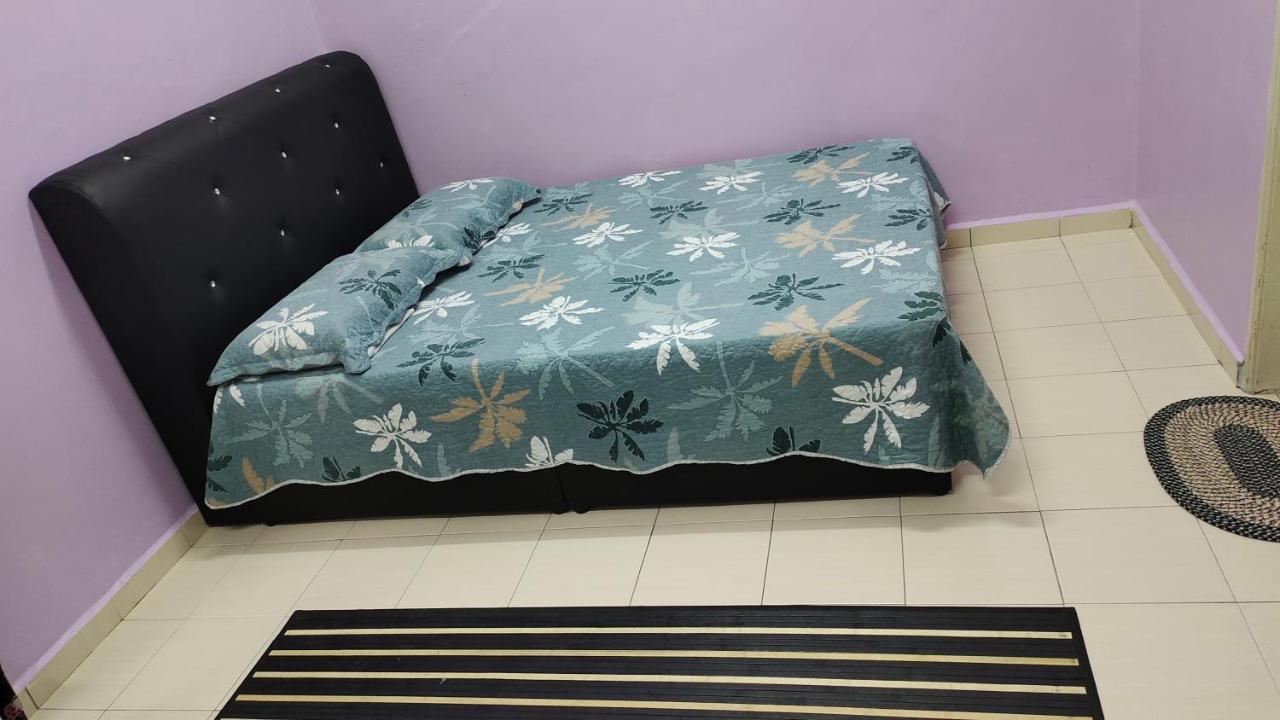 Muslim Dinaim Homestay Tanjong Malim Exteriör bild