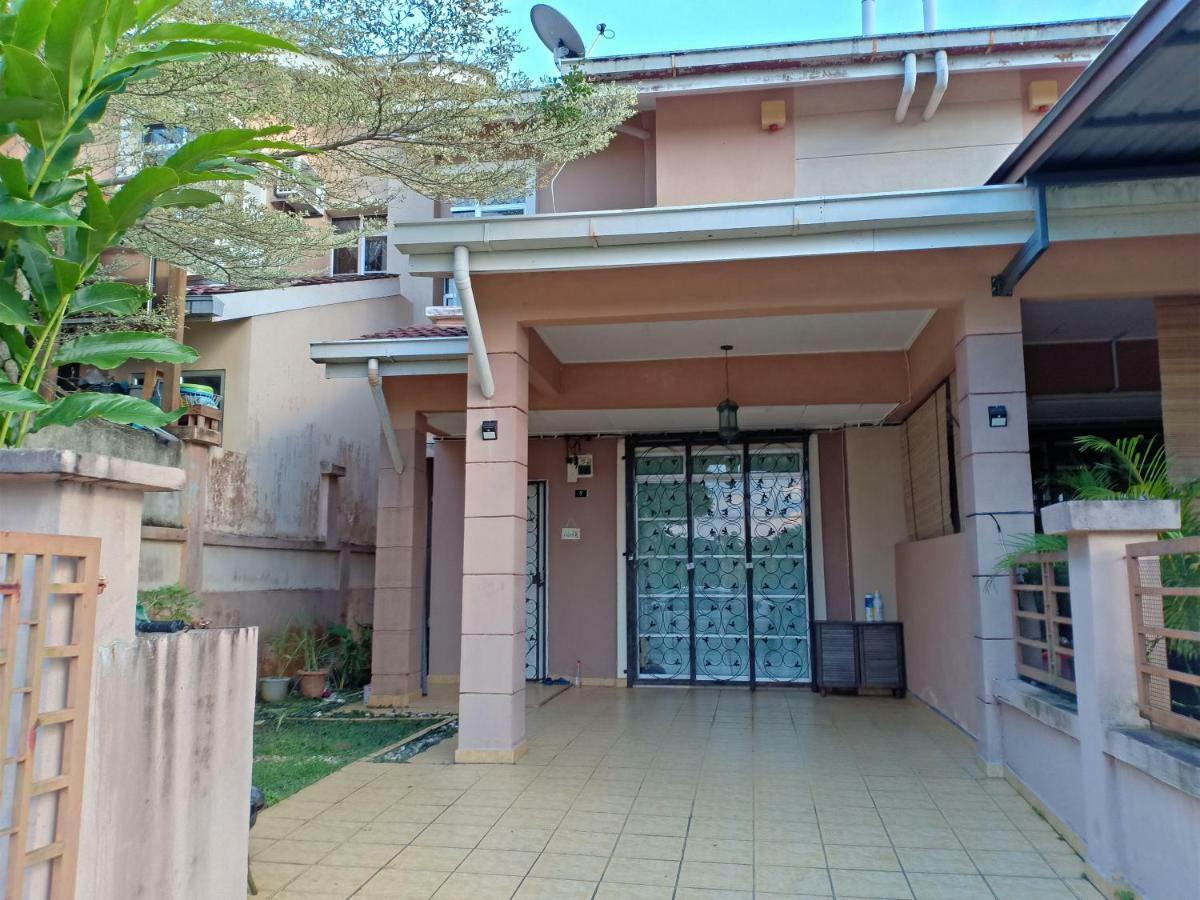Muslim Dinaim Homestay Tanjong Malim Exteriör bild