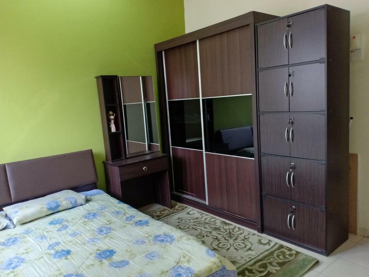 Muslim Dinaim Homestay Tanjong Malim Exteriör bild
