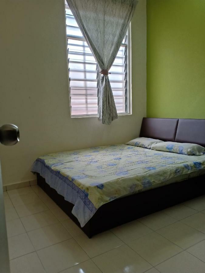 Muslim Dinaim Homestay Tanjong Malim Exteriör bild