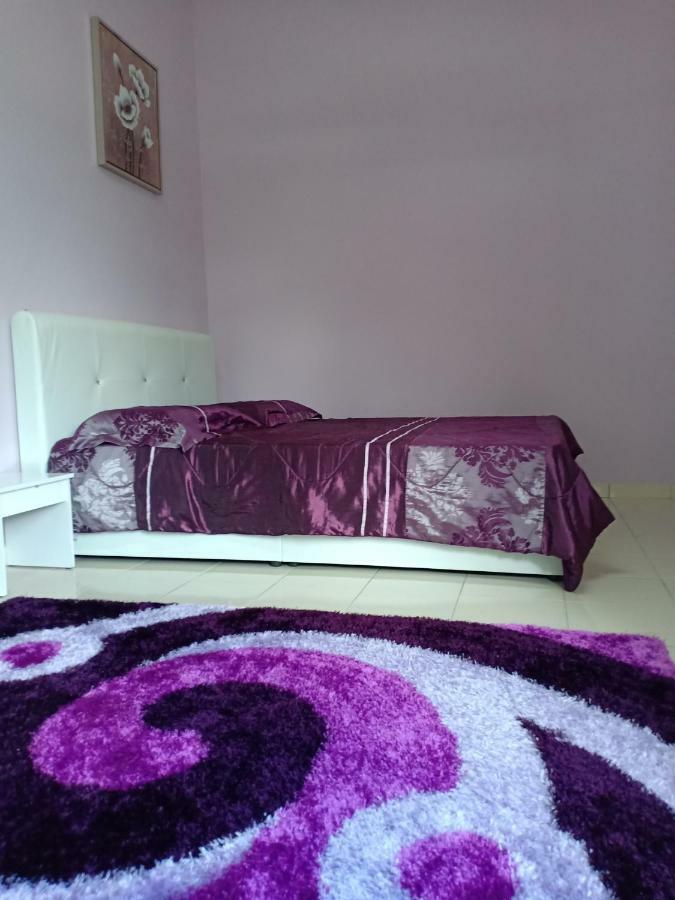 Muslim Dinaim Homestay Tanjong Malim Exteriör bild