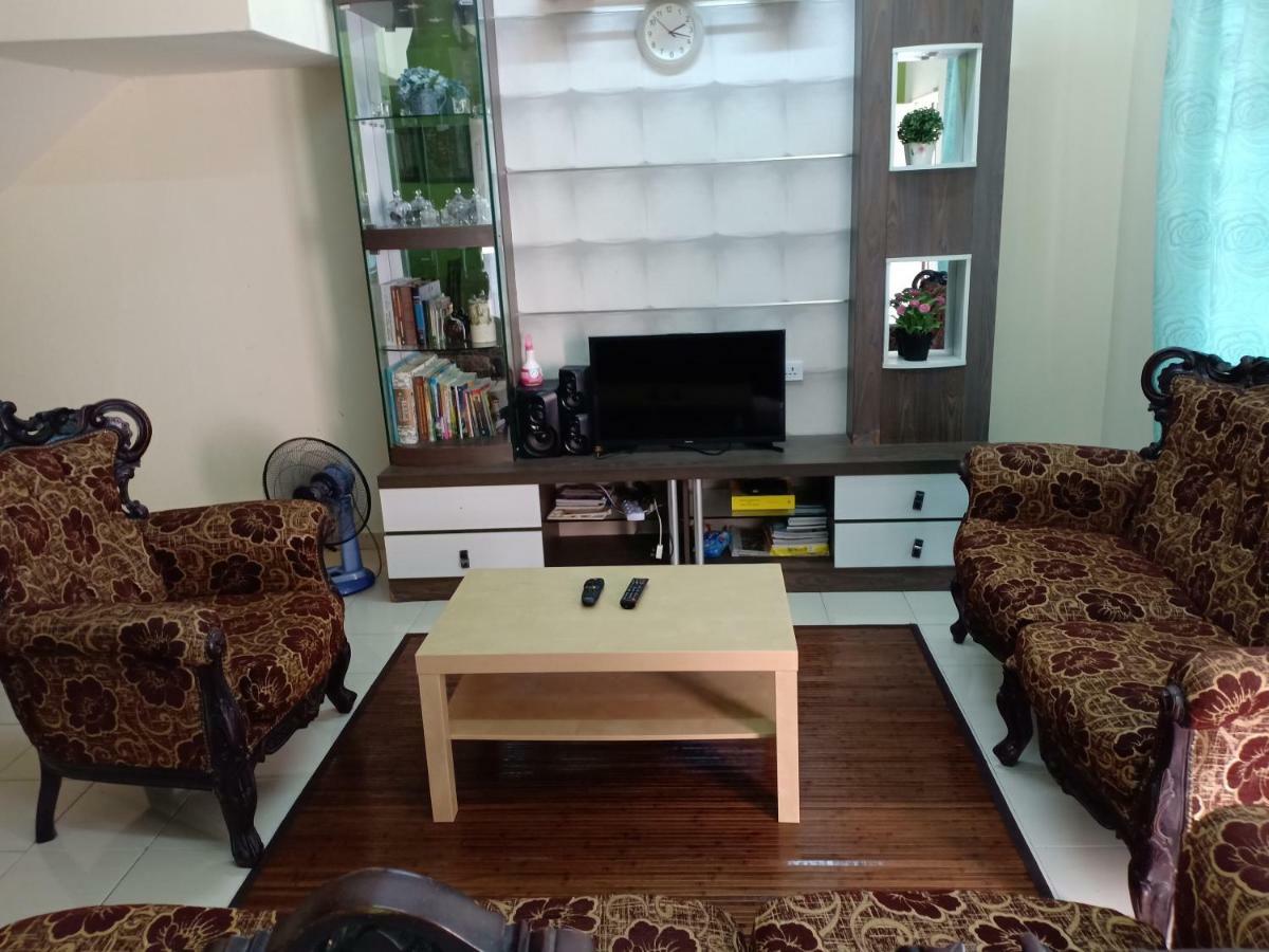 Muslim Dinaim Homestay Tanjong Malim Exteriör bild